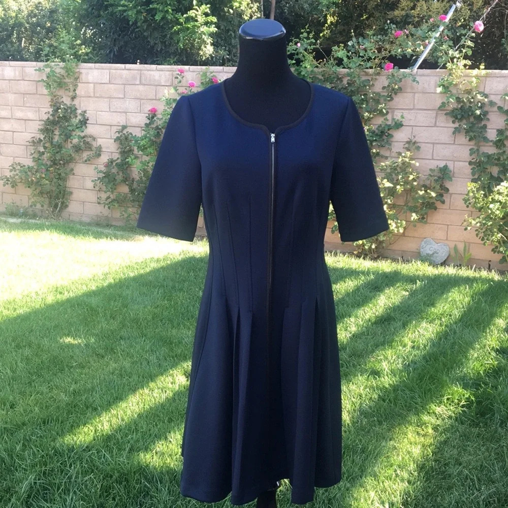 Betsey Johnson   Zipper‎ Front fit and flare dress